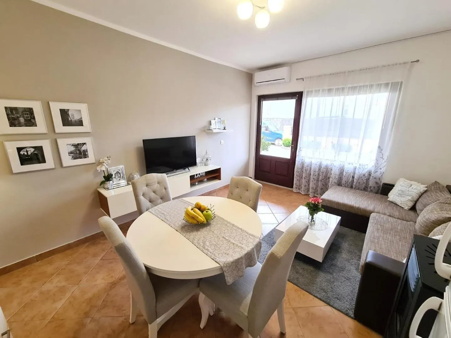 Cozy Apartments Neda Near The Sea Pakostane Guest house