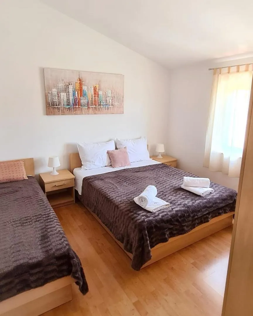 Cozy Apartments Neda Near The Sea Pakostane