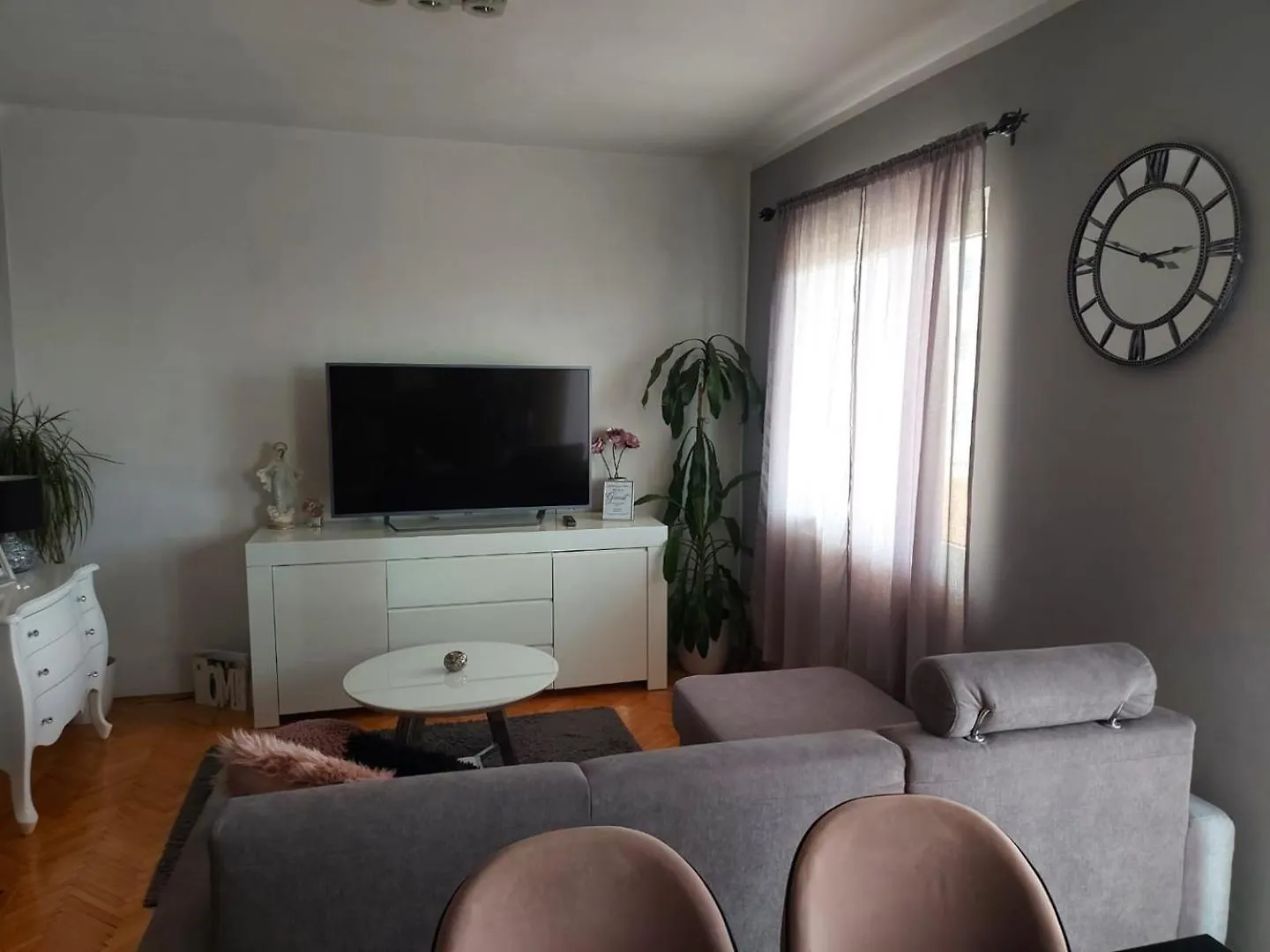 Guest house Cozy Apartments Neda Near The Sea Pakostane Croatia
