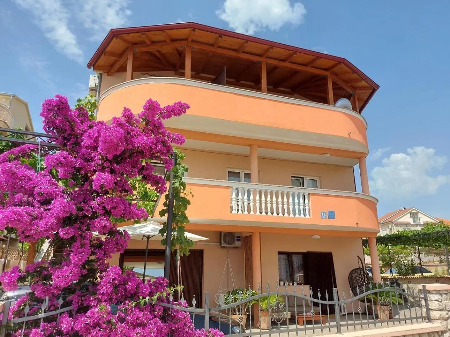 Cozy Apartments Neda Near The Sea Pakostane 0*,
