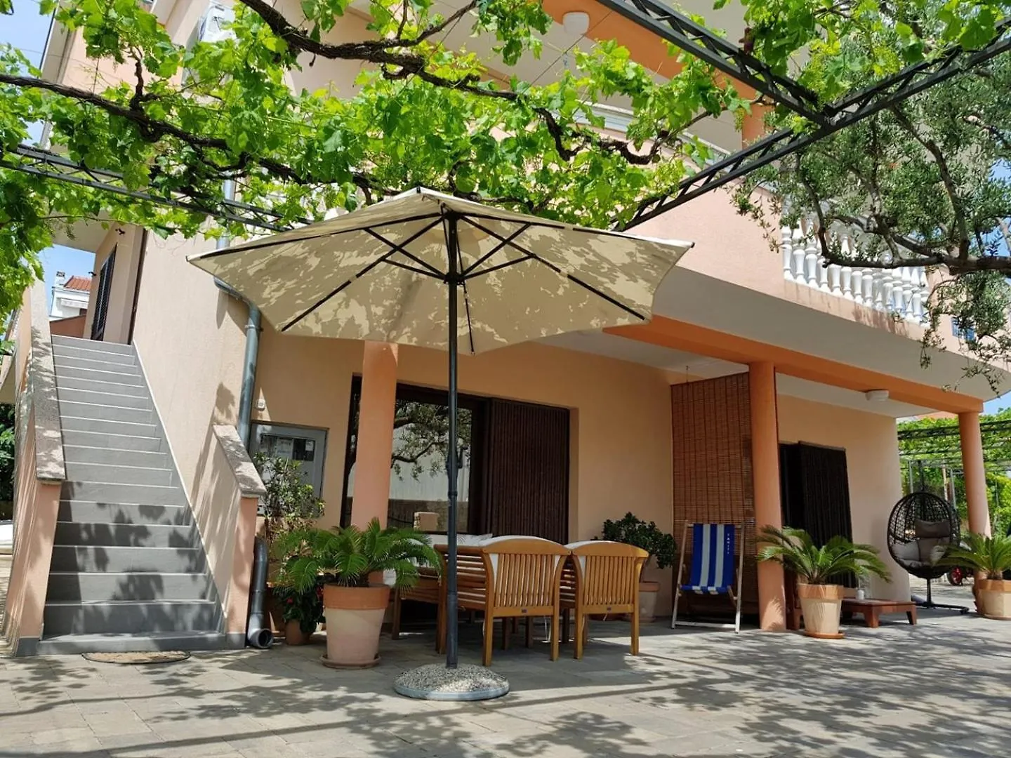 Cozy Apartments Neda Near The Sea Pakostane Croatia